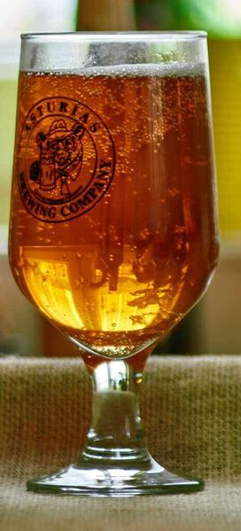 File:De salas glass.jpg